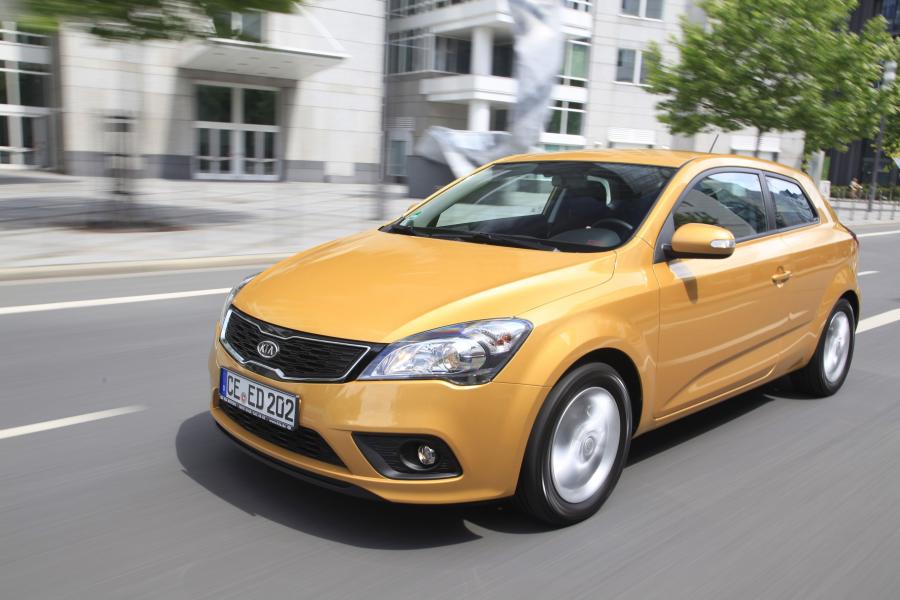  Kia pro_cee&rsquo;d EcoDynamics 2011 года  (фото 36 из 133)